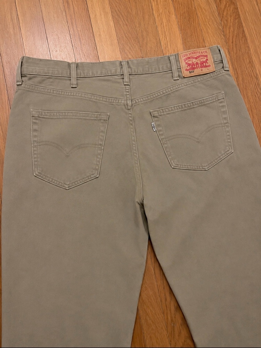 Levi's 559 Men's Olive Green Work Pants size 44/30
